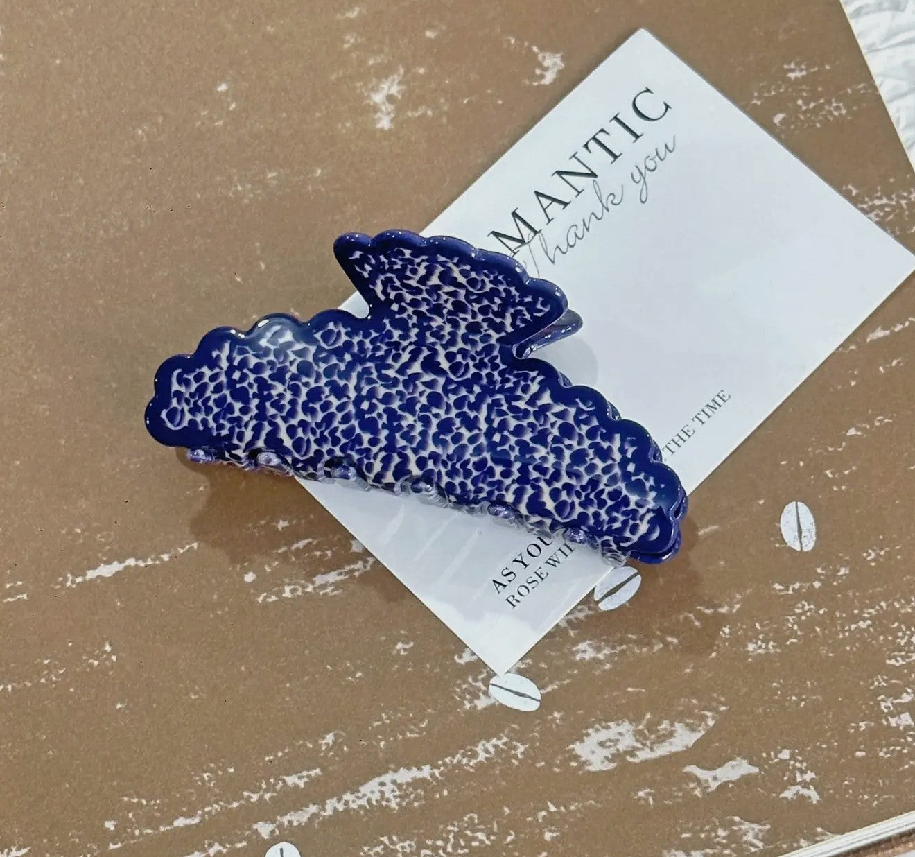 Artistic Wave Spotted Tie Dye Claw Clip-Dark Blue