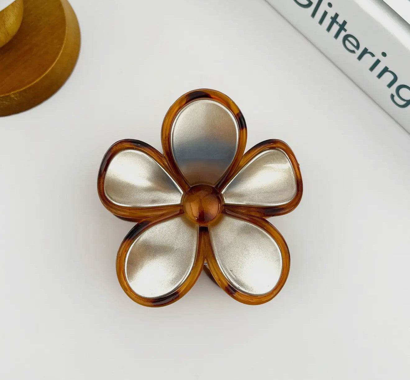 Elegant Two-Color Flower Claw Clip-Gold