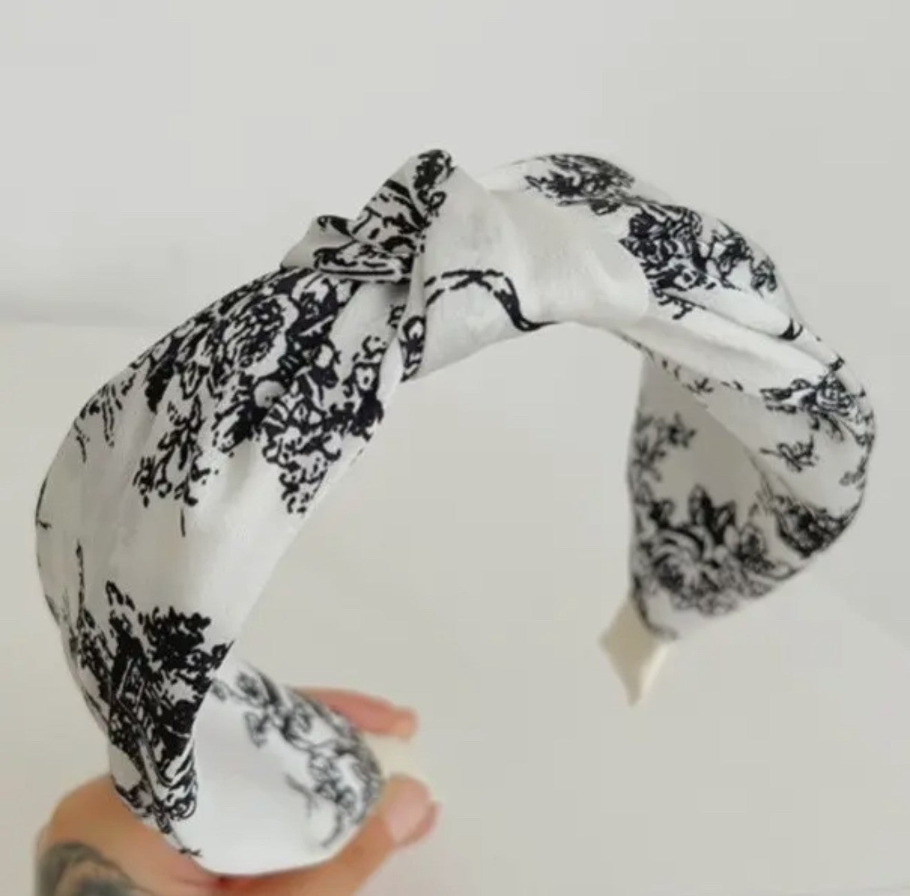Floral Toile Pattern Vintage Hair Band- Black
