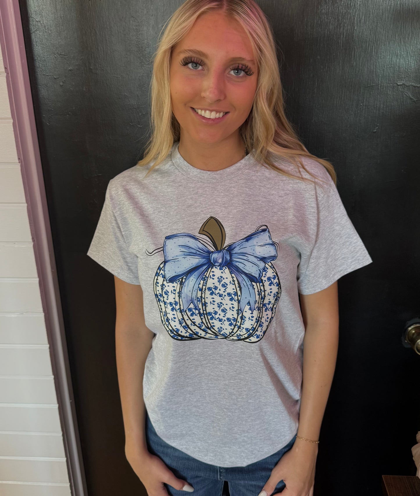 Blue and White Pumpkin T-Shirt- Heather Gray