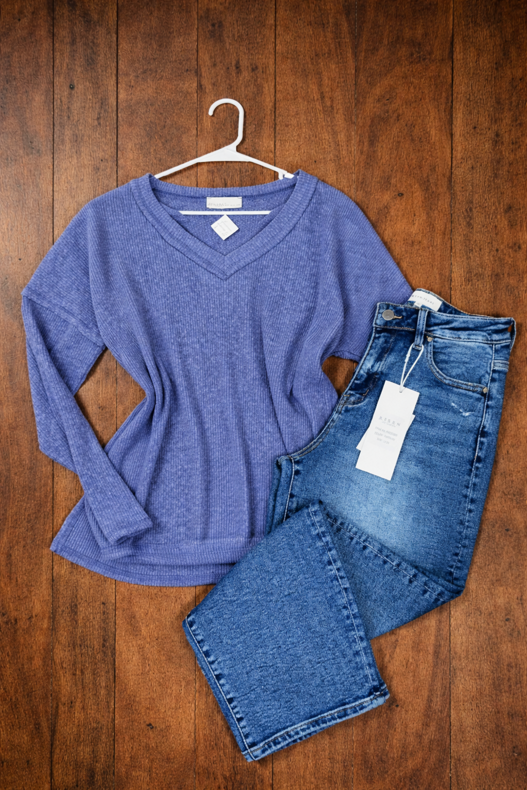 Marlin Ribbed Vneck